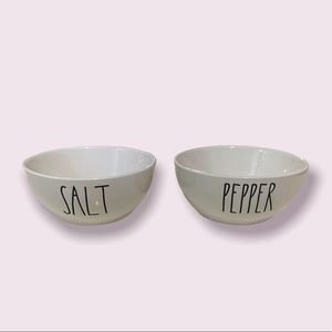 Rae Dunn “salt” and “pepper” bowls